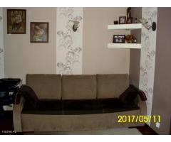 sofa rozkładana, 140x200 drewniane podłokietniki / Wrocław